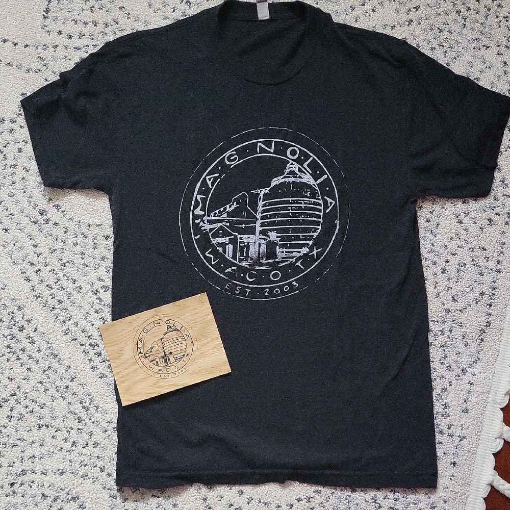 Magnolia Charcoal Graphic Tee